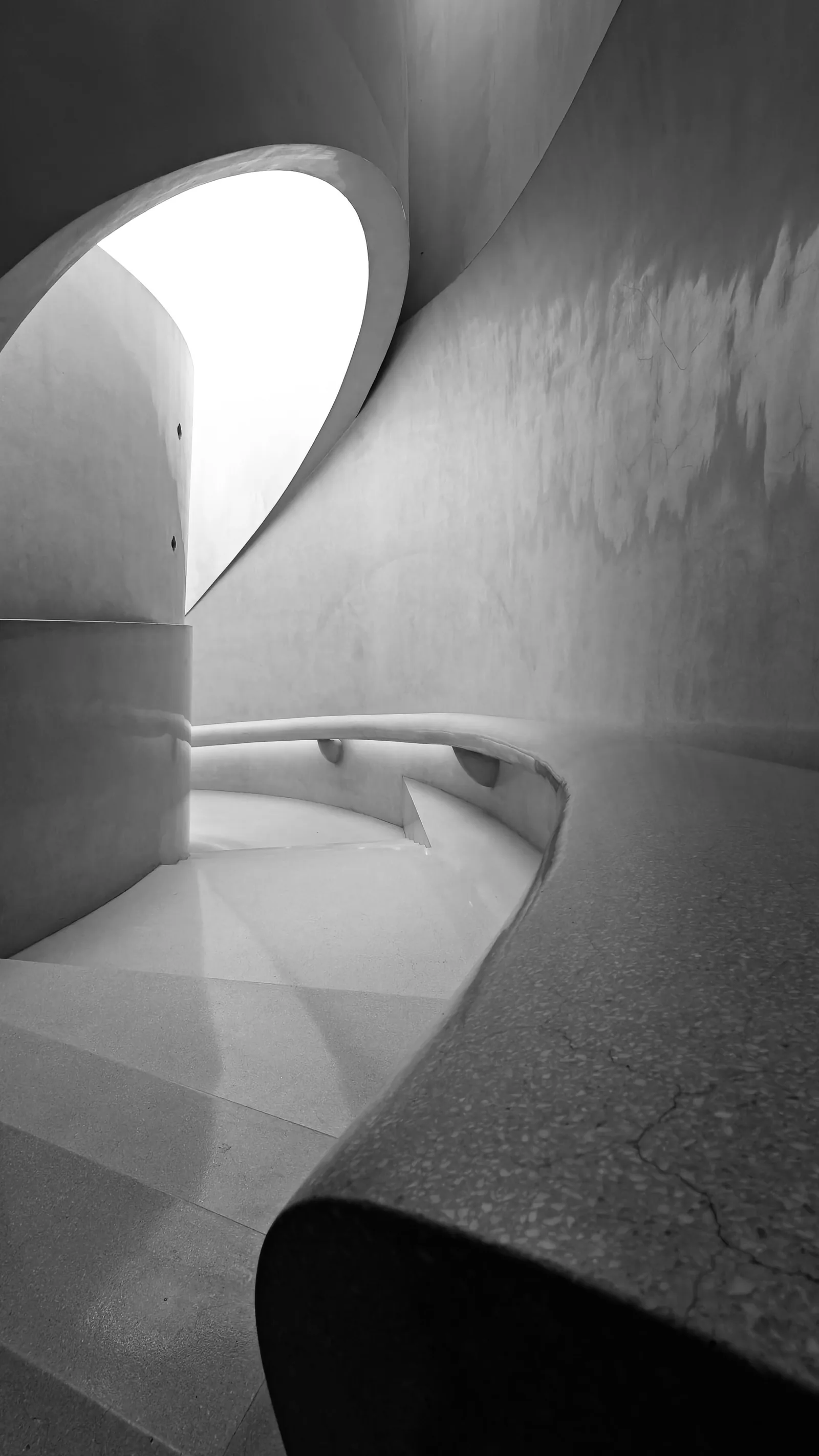 Light on the curved wall